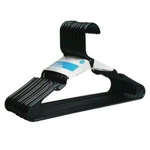 🎉 Room Essentials Plastic Adult Hangers 36 Count